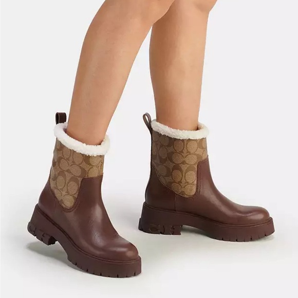 Raina Boot In Signature Jacquard - Picture 1 of 12